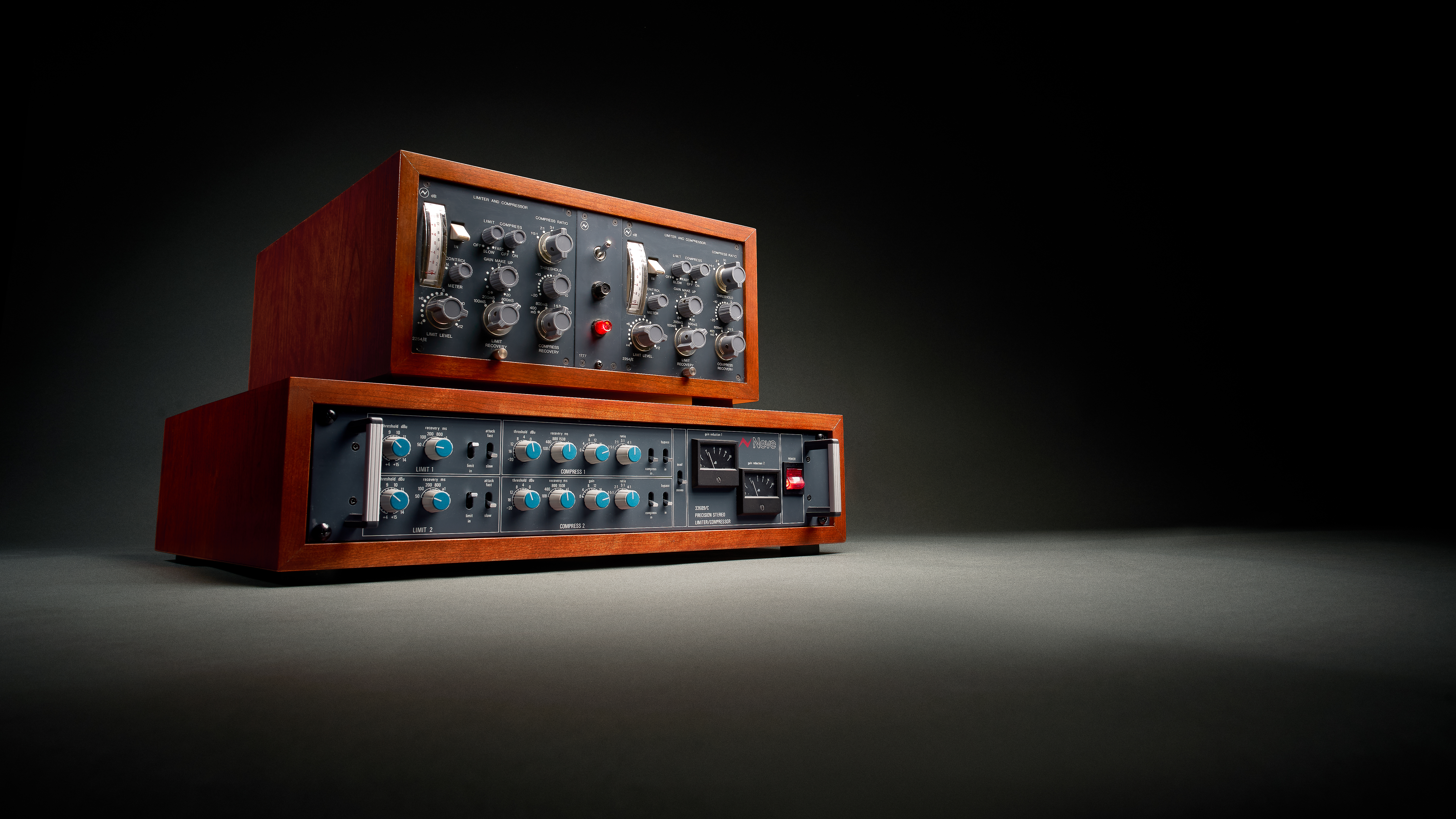 Neve_Collection.jpg